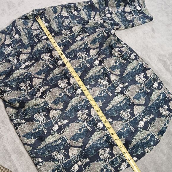 Lot Of 2 Bruno Silk Shirts XL Geometric Short Sleeve Button Up Italian Designed - Picture 8 of 11